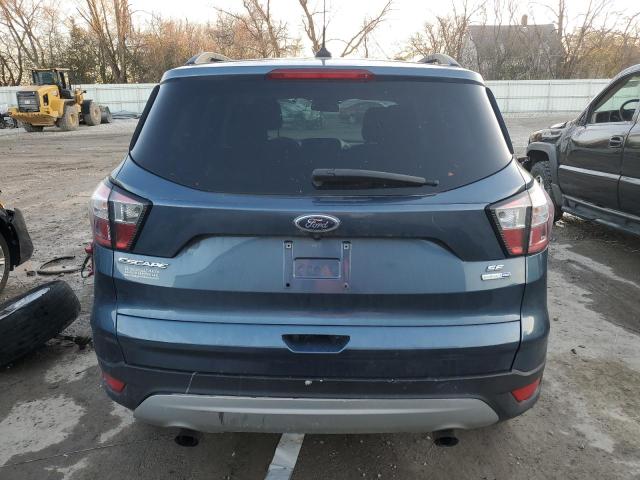  FORD ESCAPE 2018 Granatowy