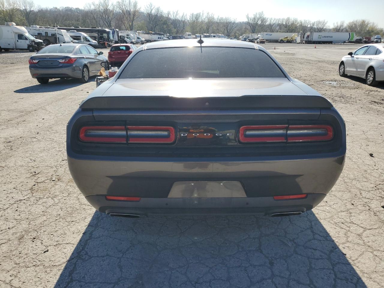 2016 Dodge Challenger - Image 6