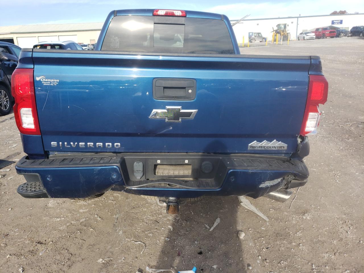 2017 Chevrolet Silverado - Image 6