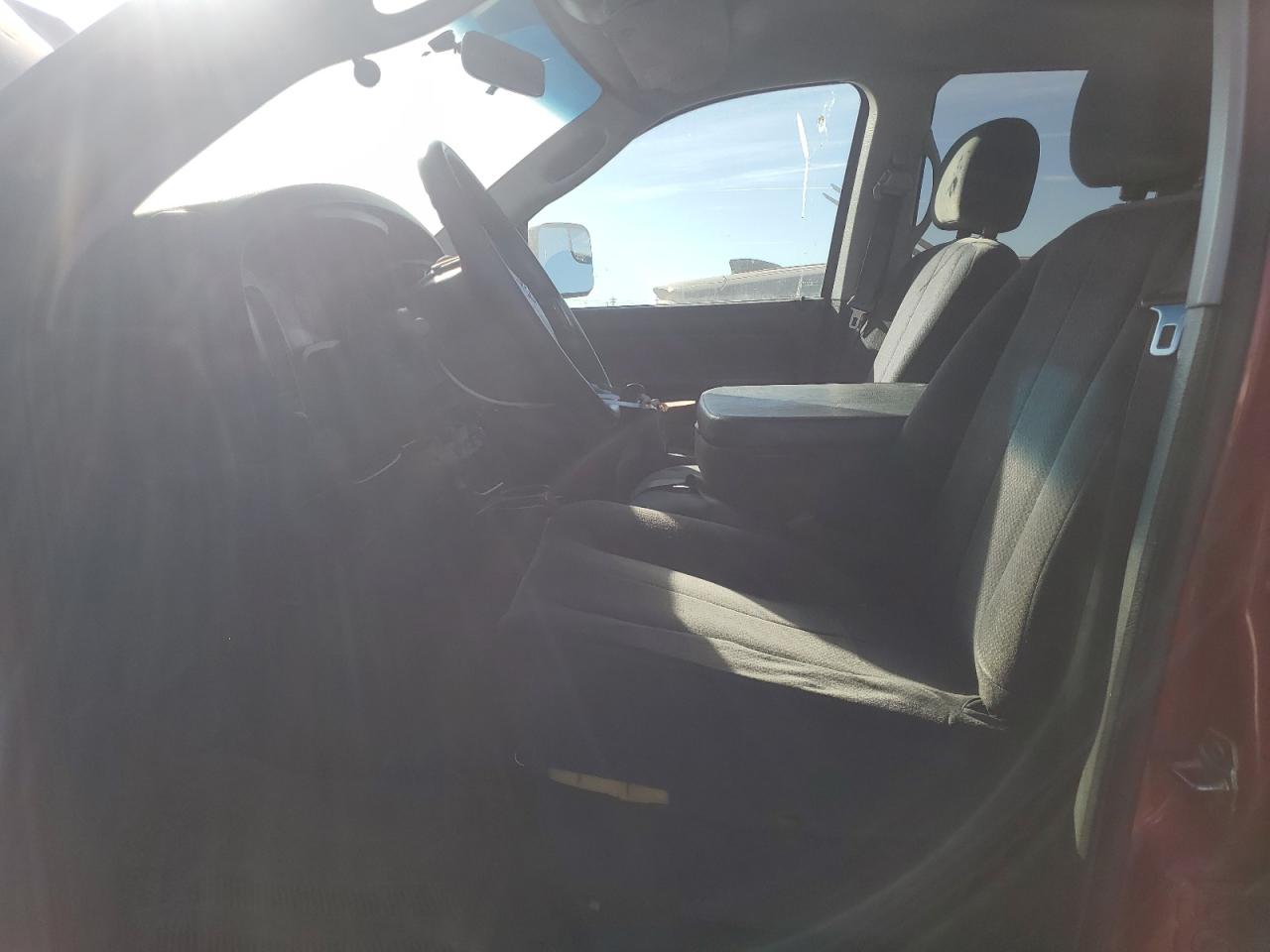 2005 Dodge RAM - Image 7