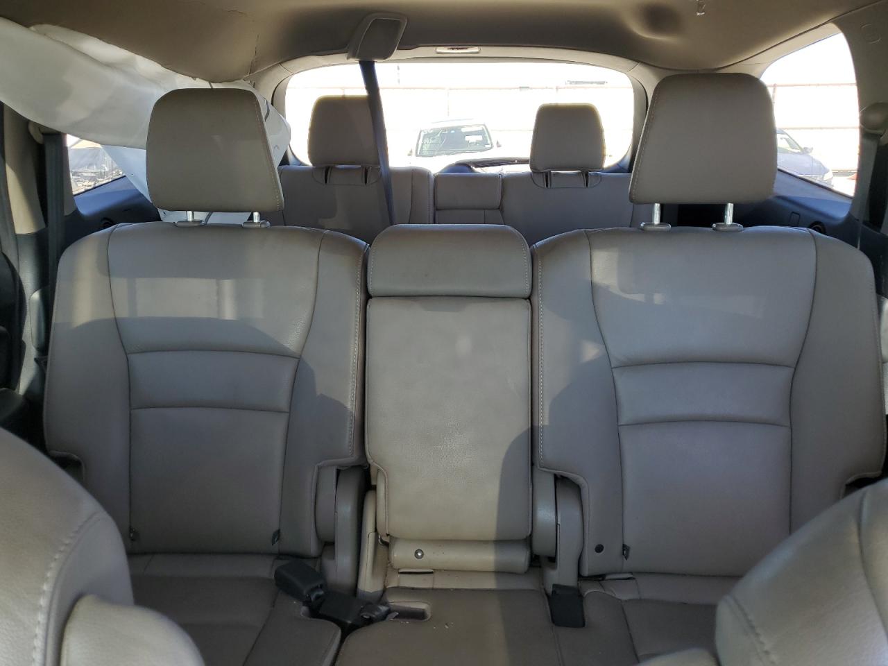 2017 Honda Pilot - Image 10