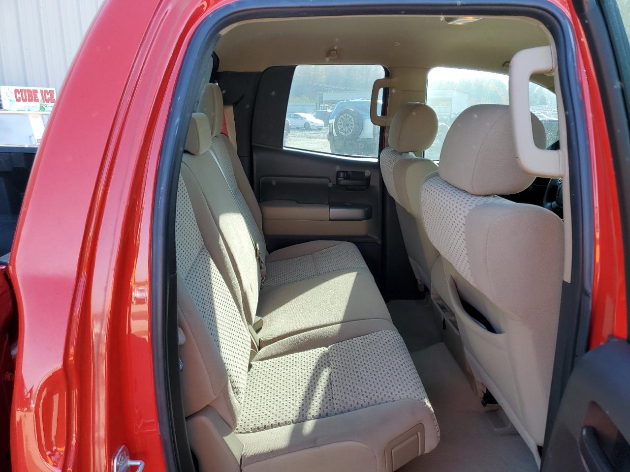 2010 Toyota Tundra - Image 10