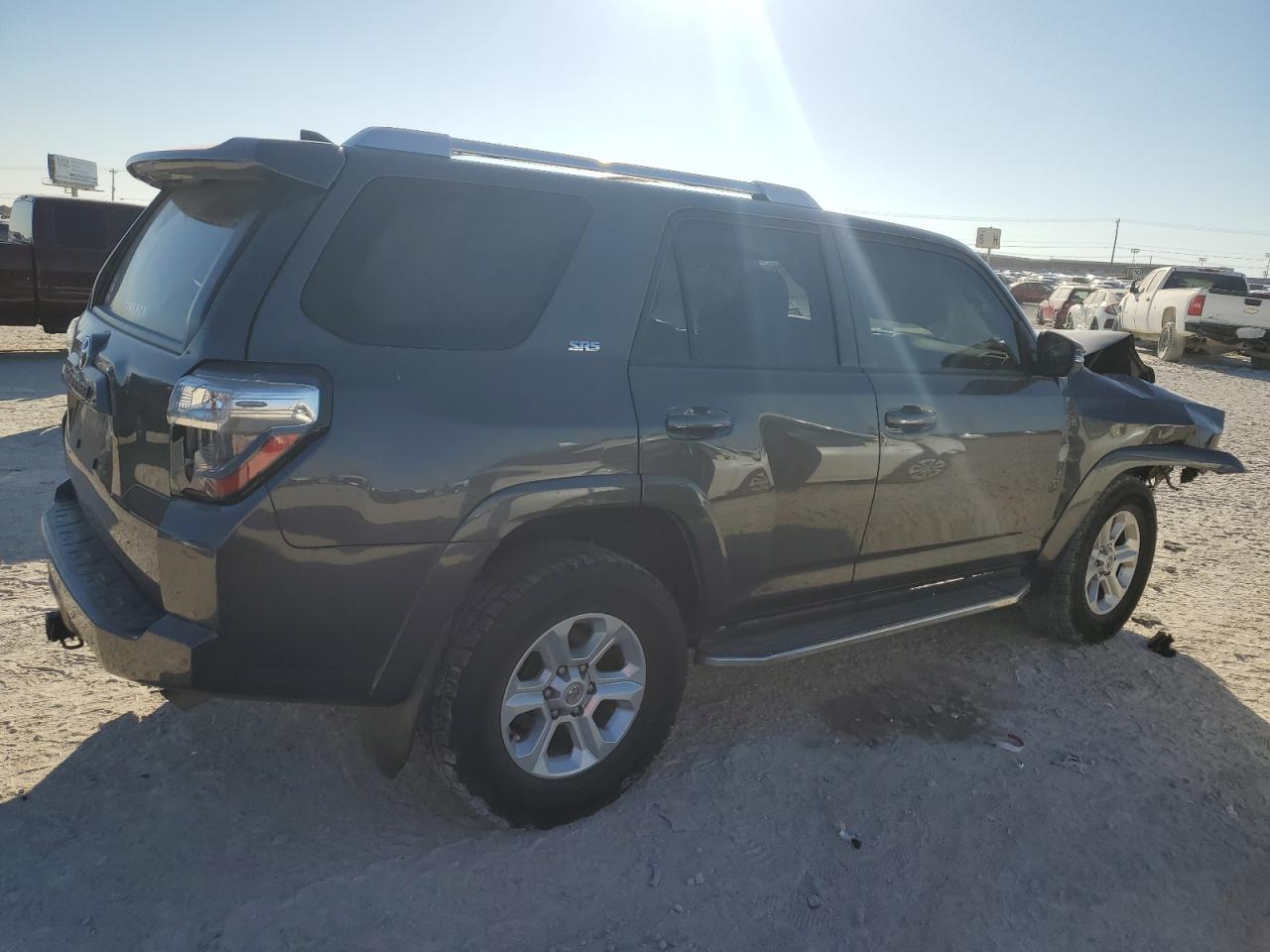 VIN JTEZU5JR0J5167559 2018 TOYOTA 4RUNNER no.3