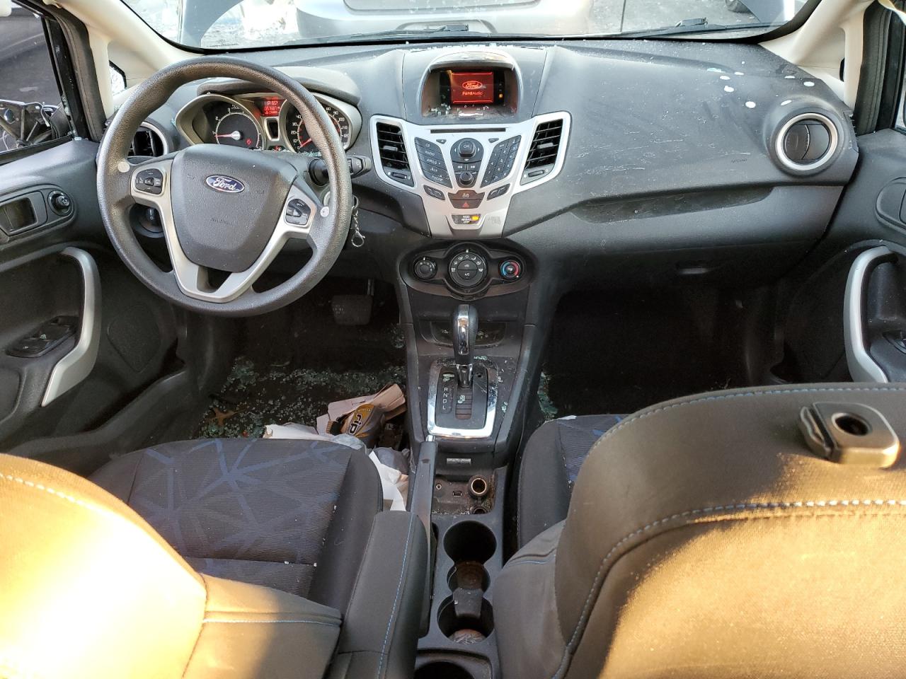 2013 Ford Fiesta - Image 8