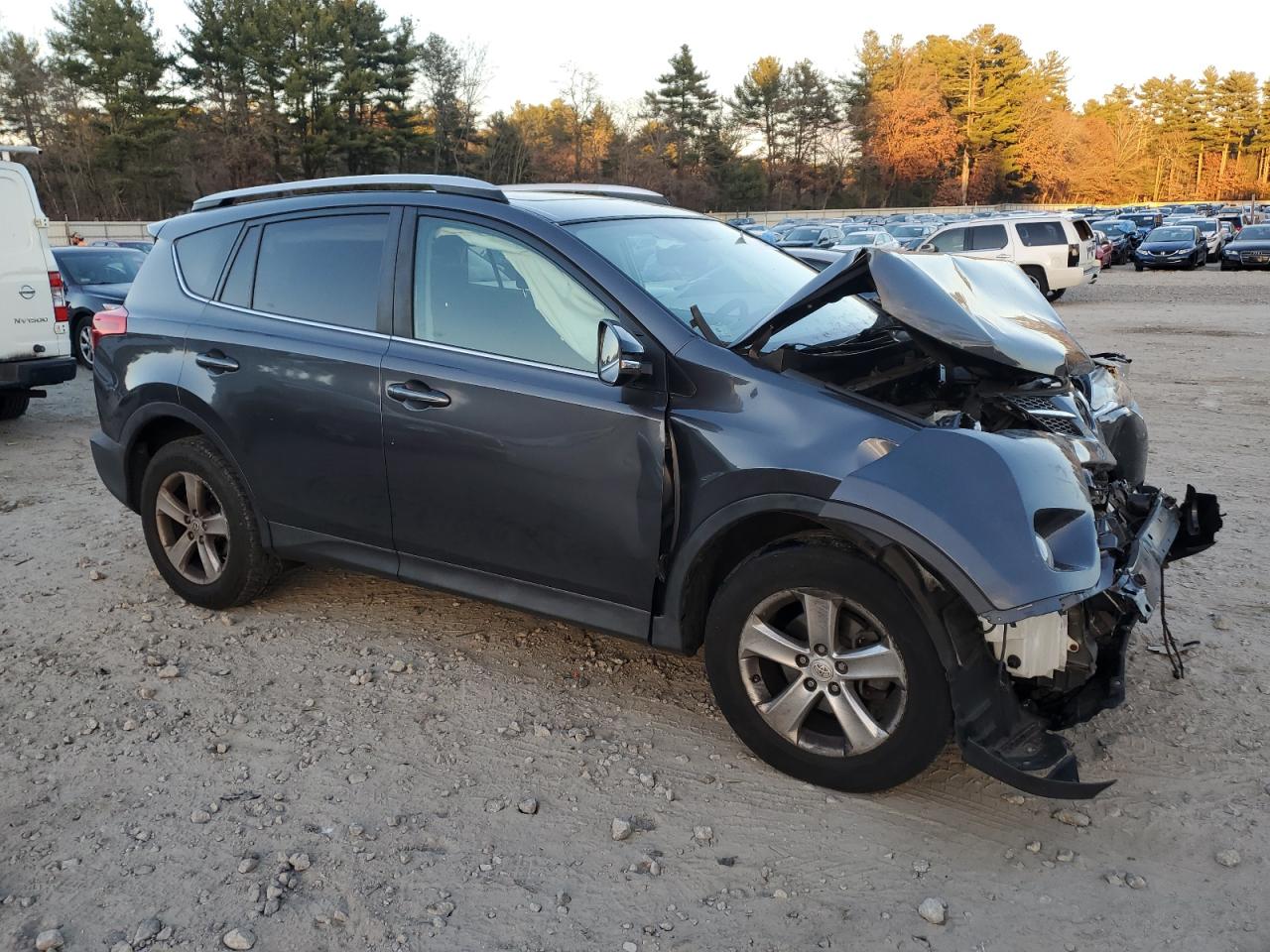 VIN 2T3RFREV2DW027913 2013 TOYOTA RAV4 no.4