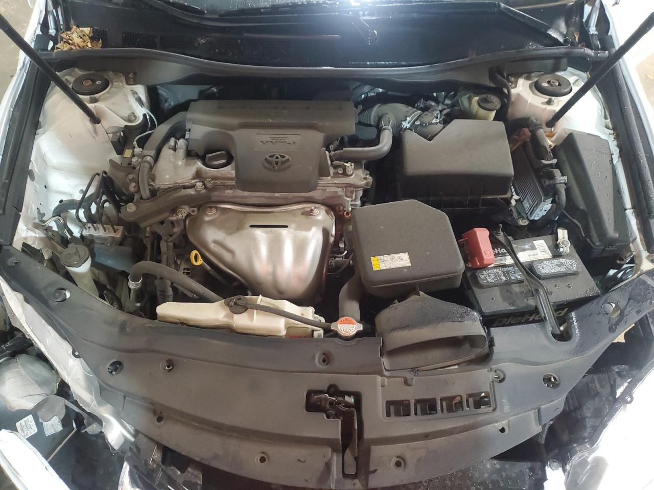 2016 Toyota Camry - Image 11