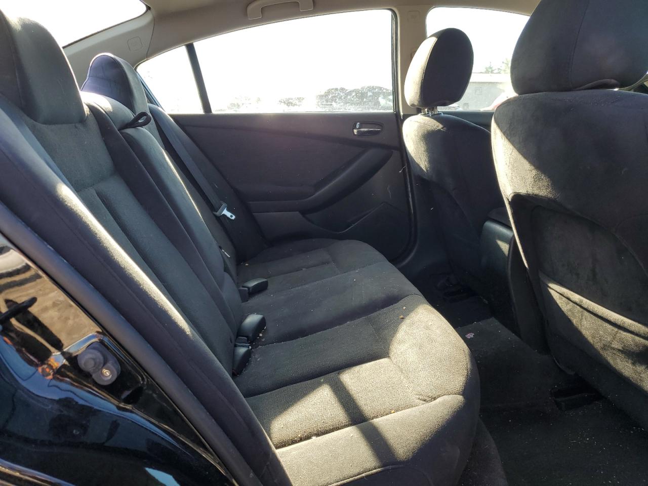 2012 Nissan Altima - Image 10