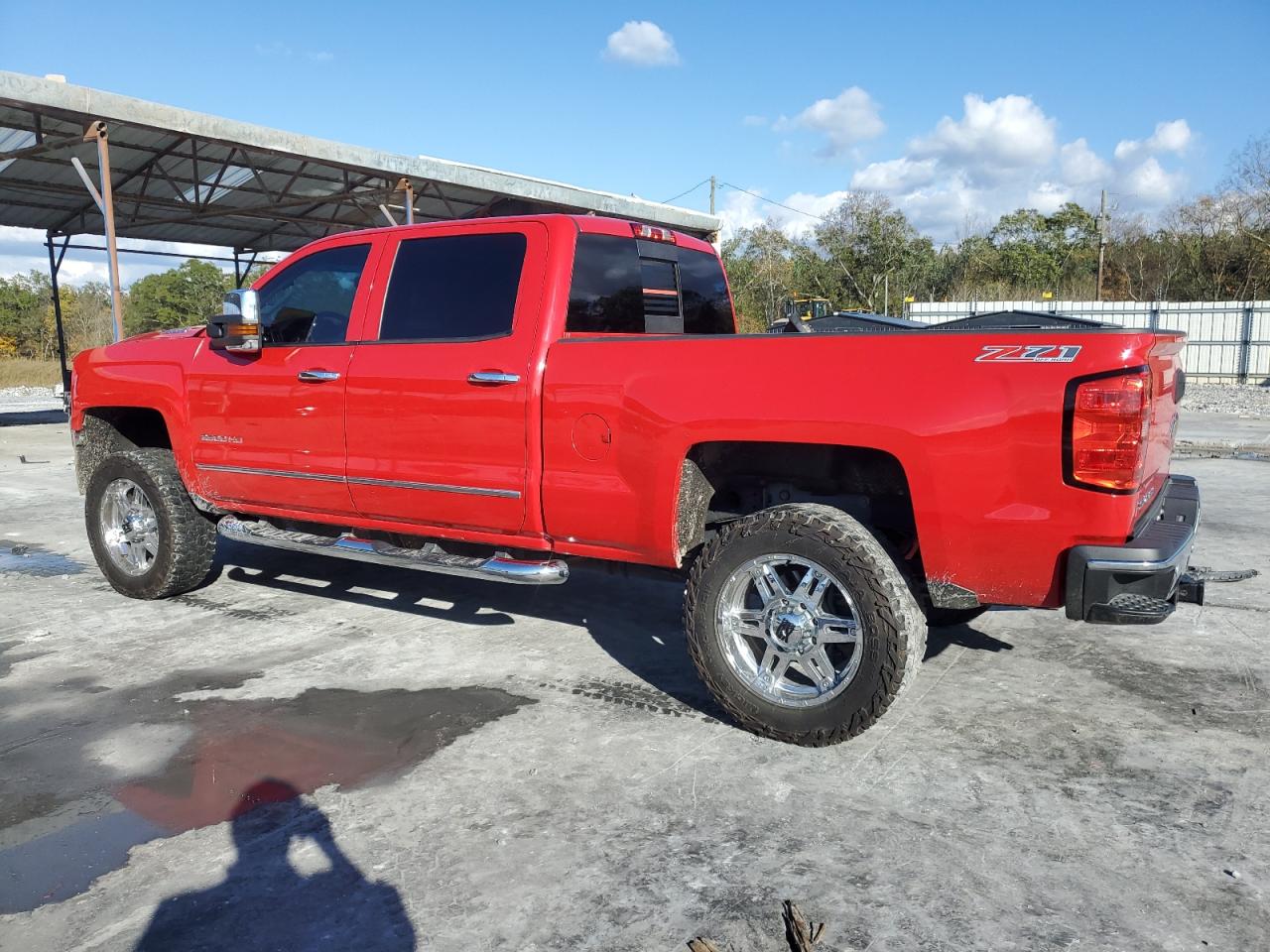 2015 Chevrolet Silverado - Image 2
