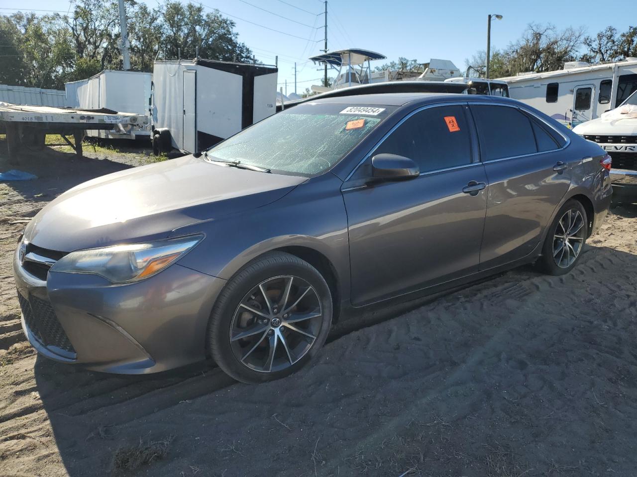 VIN 4T1BF1FK1GU585658 2016 TOYOTA CAMRY no.1