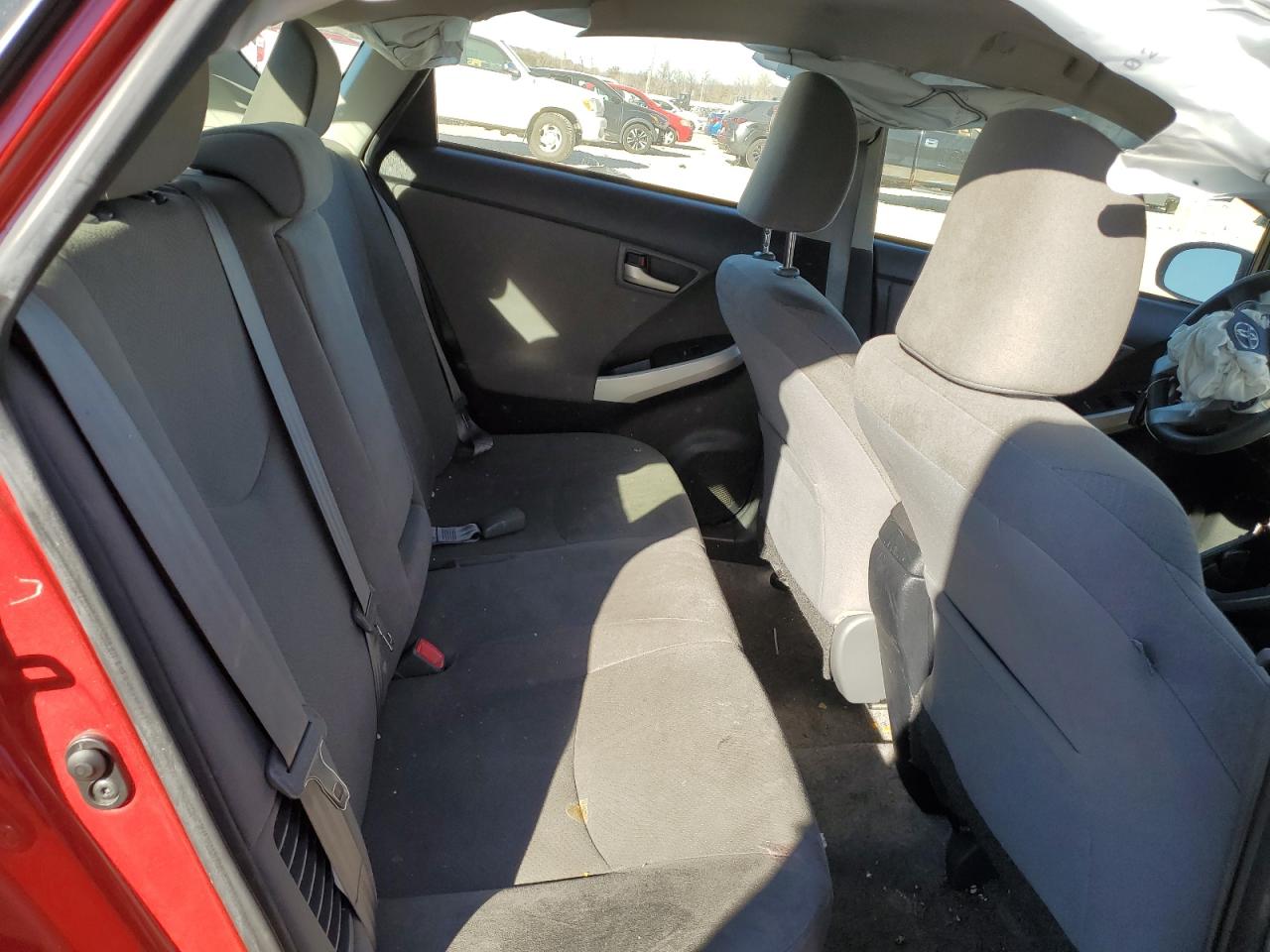 2015 Toyota Prius - Image 10