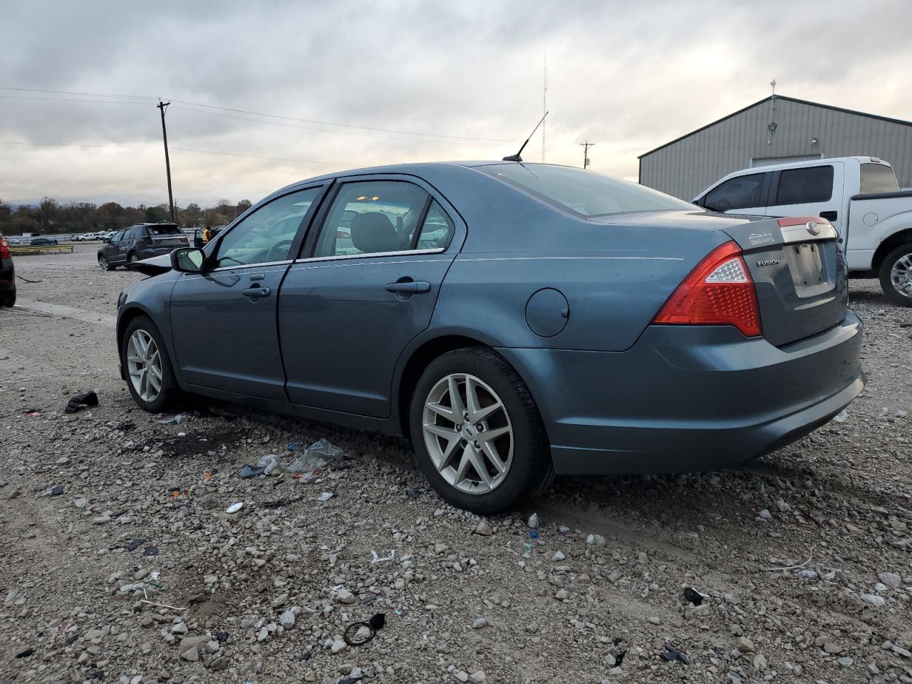2012 Ford Fusion - Image 2