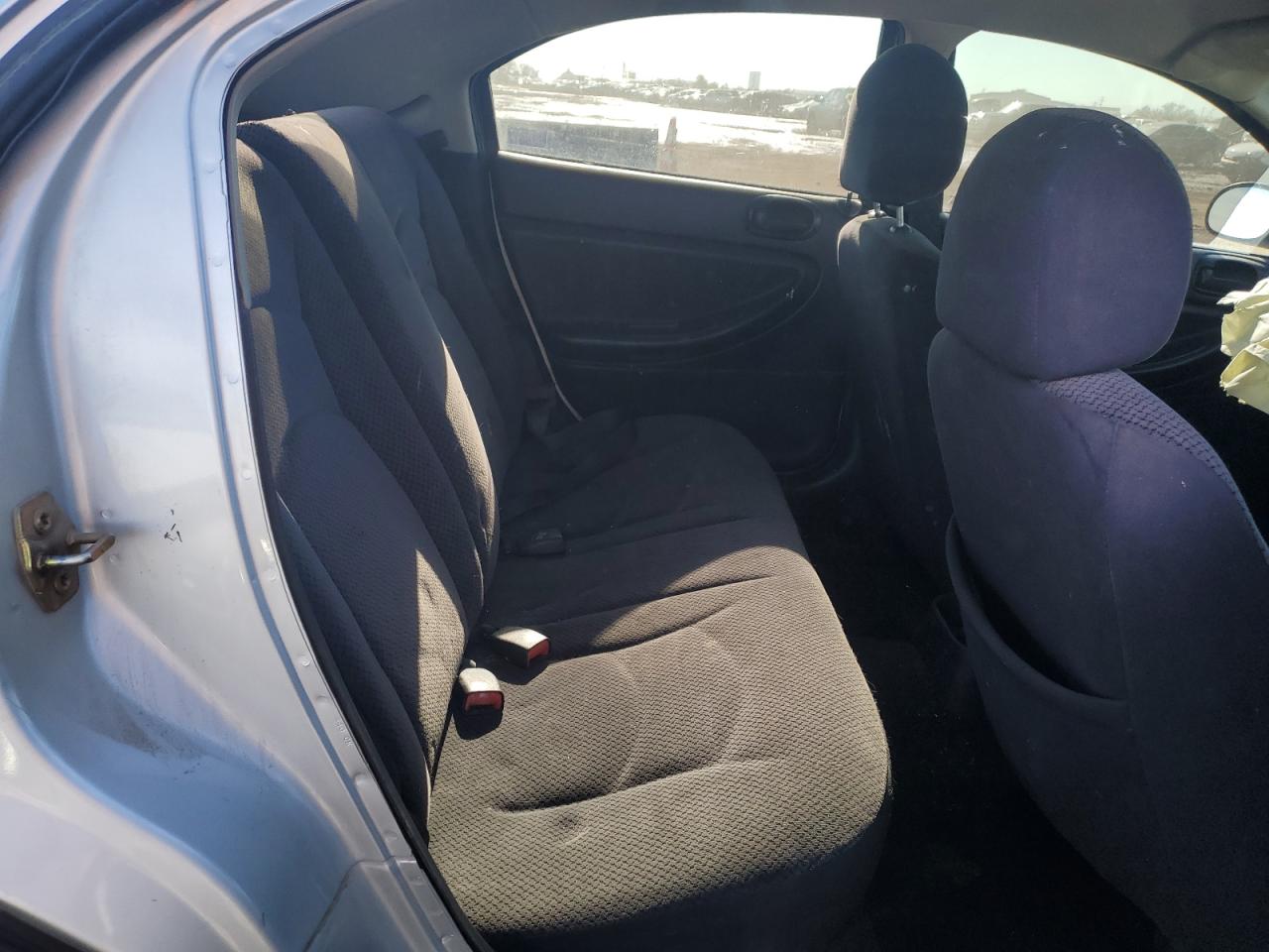 2006 Chrysler Sebring - Image 10