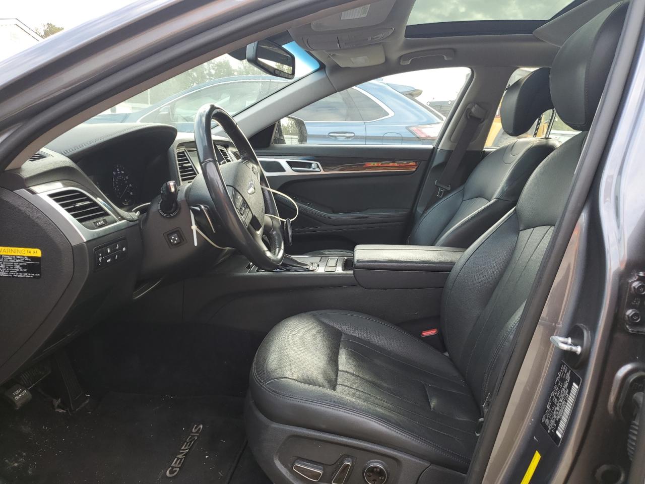 2016 Hyundai Genesis - Image 7