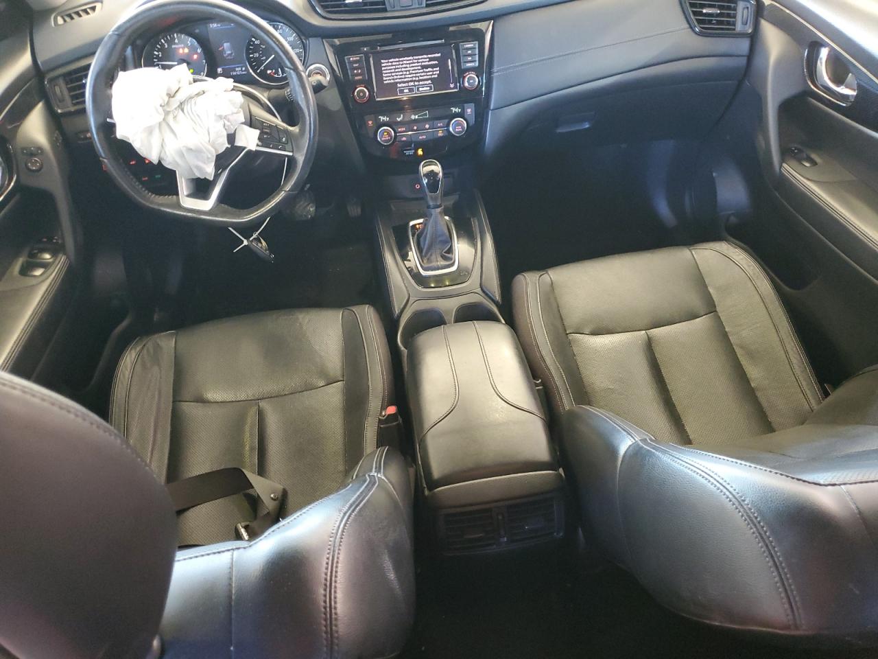 2018 Nissan Rogue - Image 8