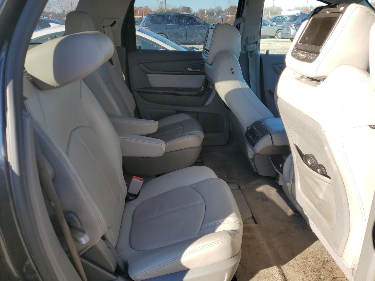 2017 GMC Acadia - Image 11
