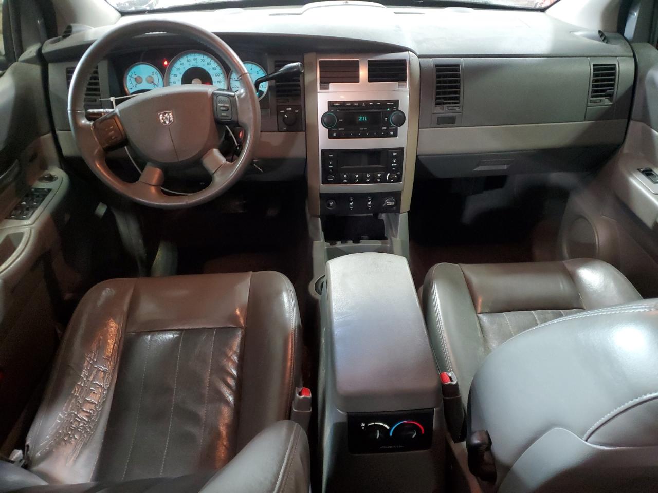 2006 Dodge Durango - Image 8