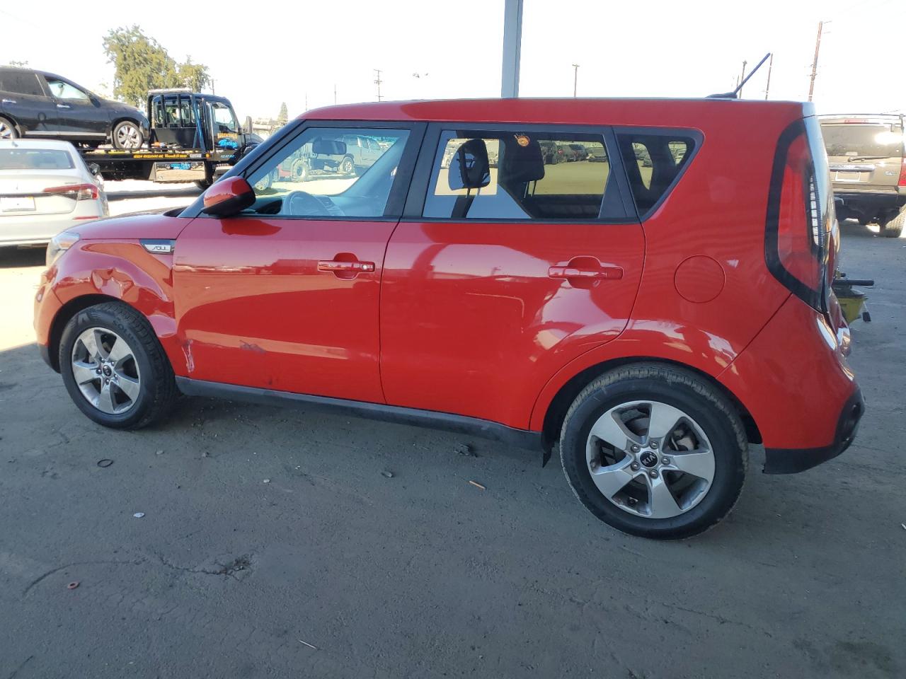 VIN KNDJN2A25K7655332 2019 KIA SOUL no.2