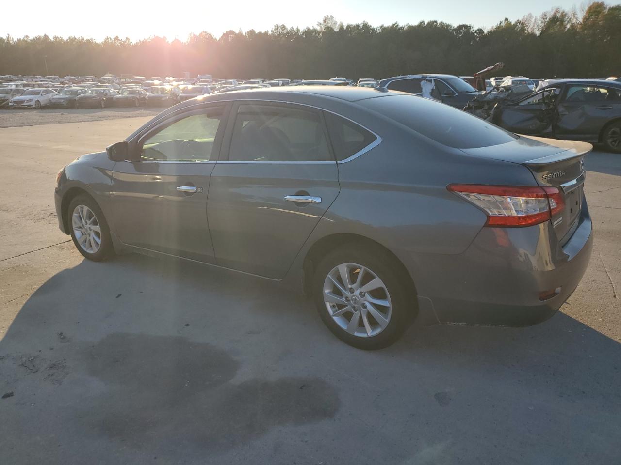 2015 Nissan Sentra - Image 2
