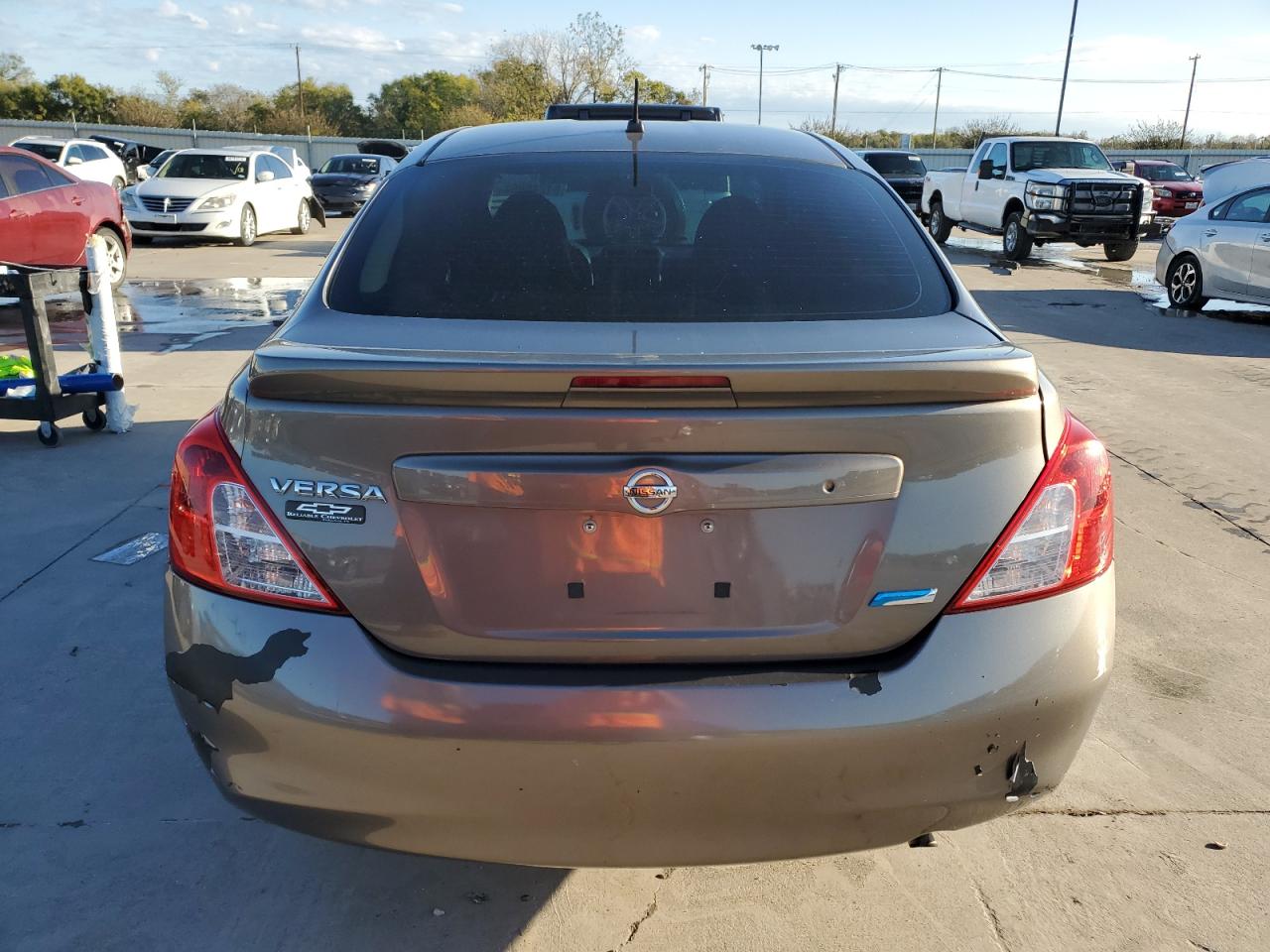 2014 Nissan Versa - Image 6