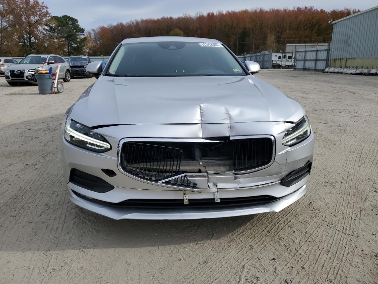 2018 Volvo S90 - Image 5