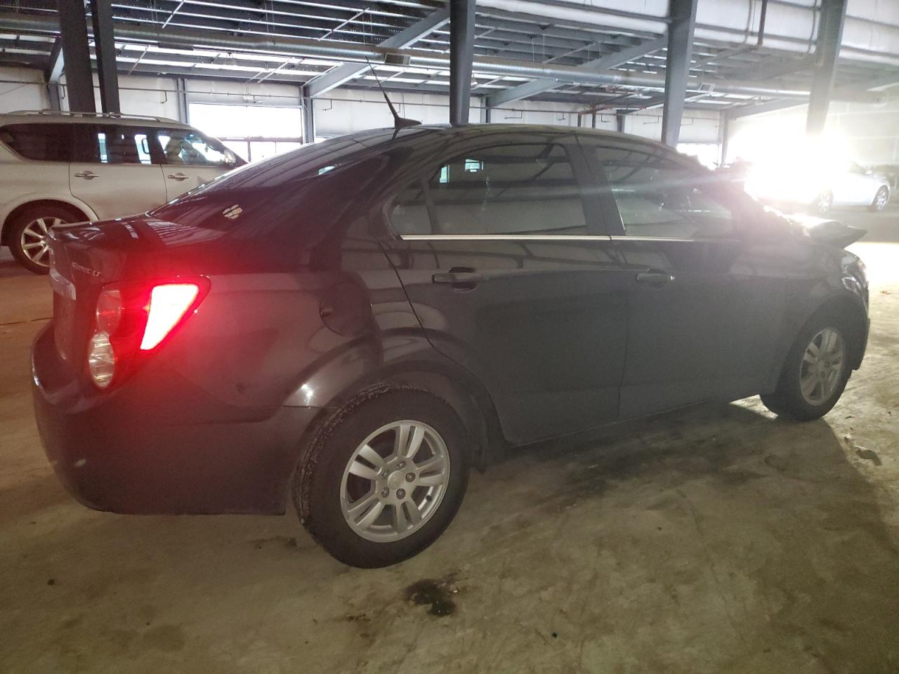 VIN 1G1JC5SG2E4152048 2014 CHEVROLET SONIC no.3