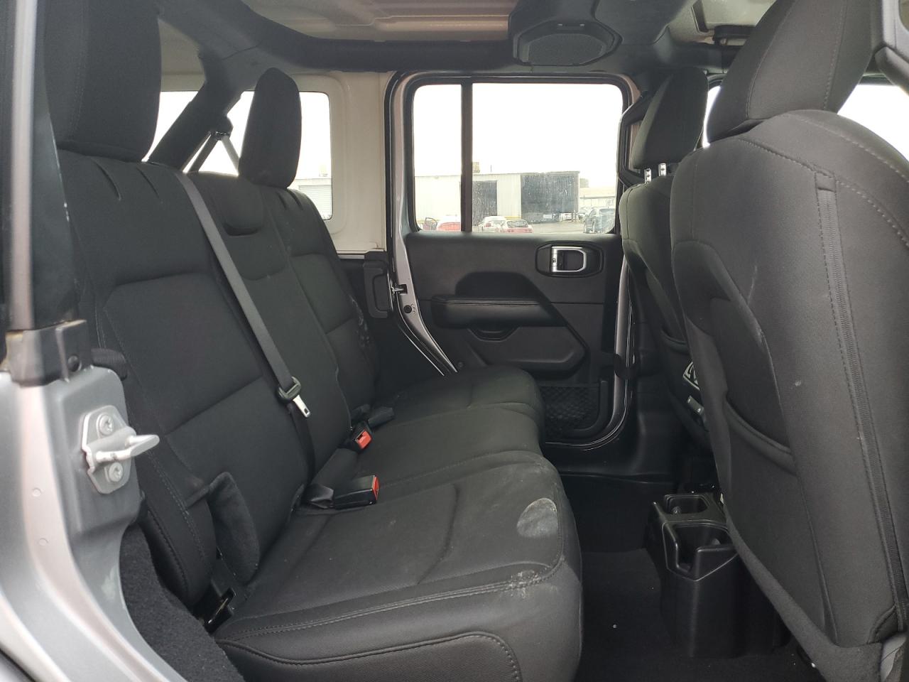 2020 Jeep Wrangler - Image 10