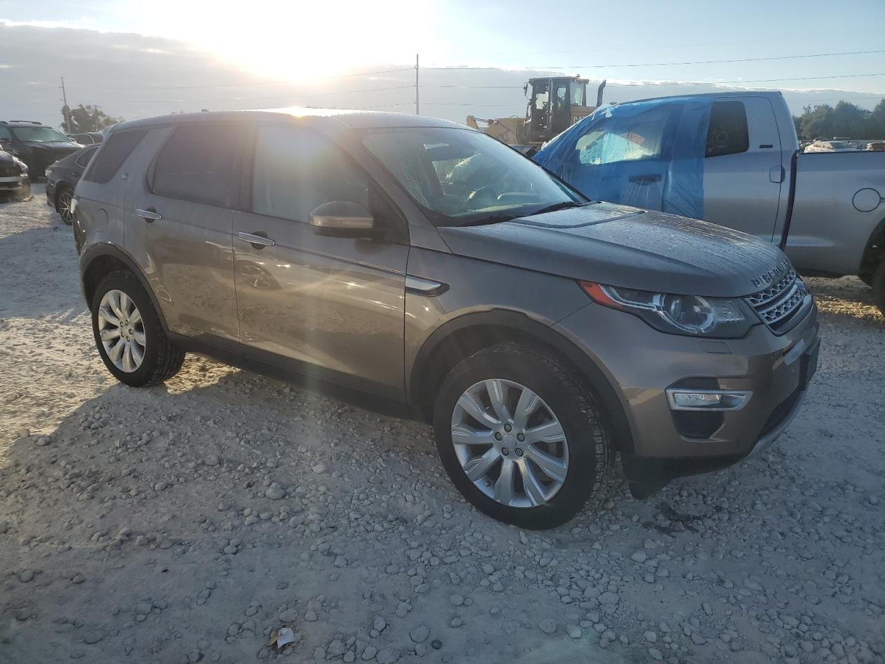 2016 Land Rover Discovery - Image 4