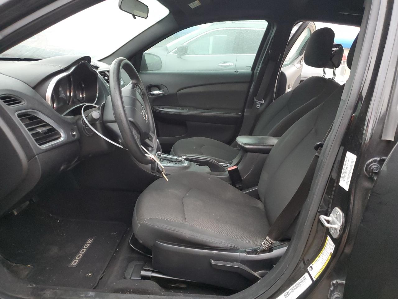2013 Dodge Avenger - Image 7