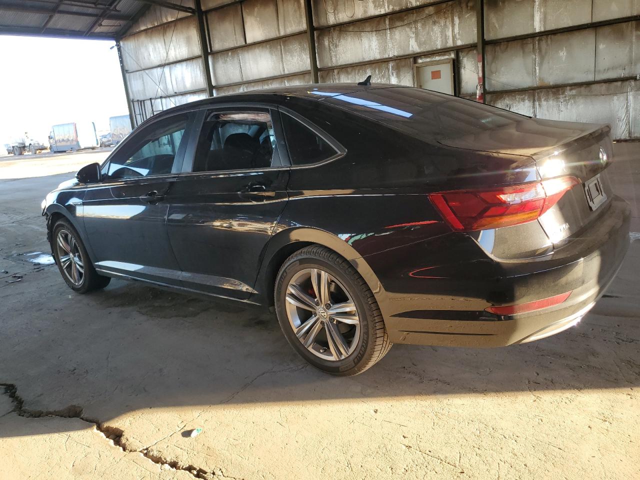 2019 Volkswagen Jetta - Image 2