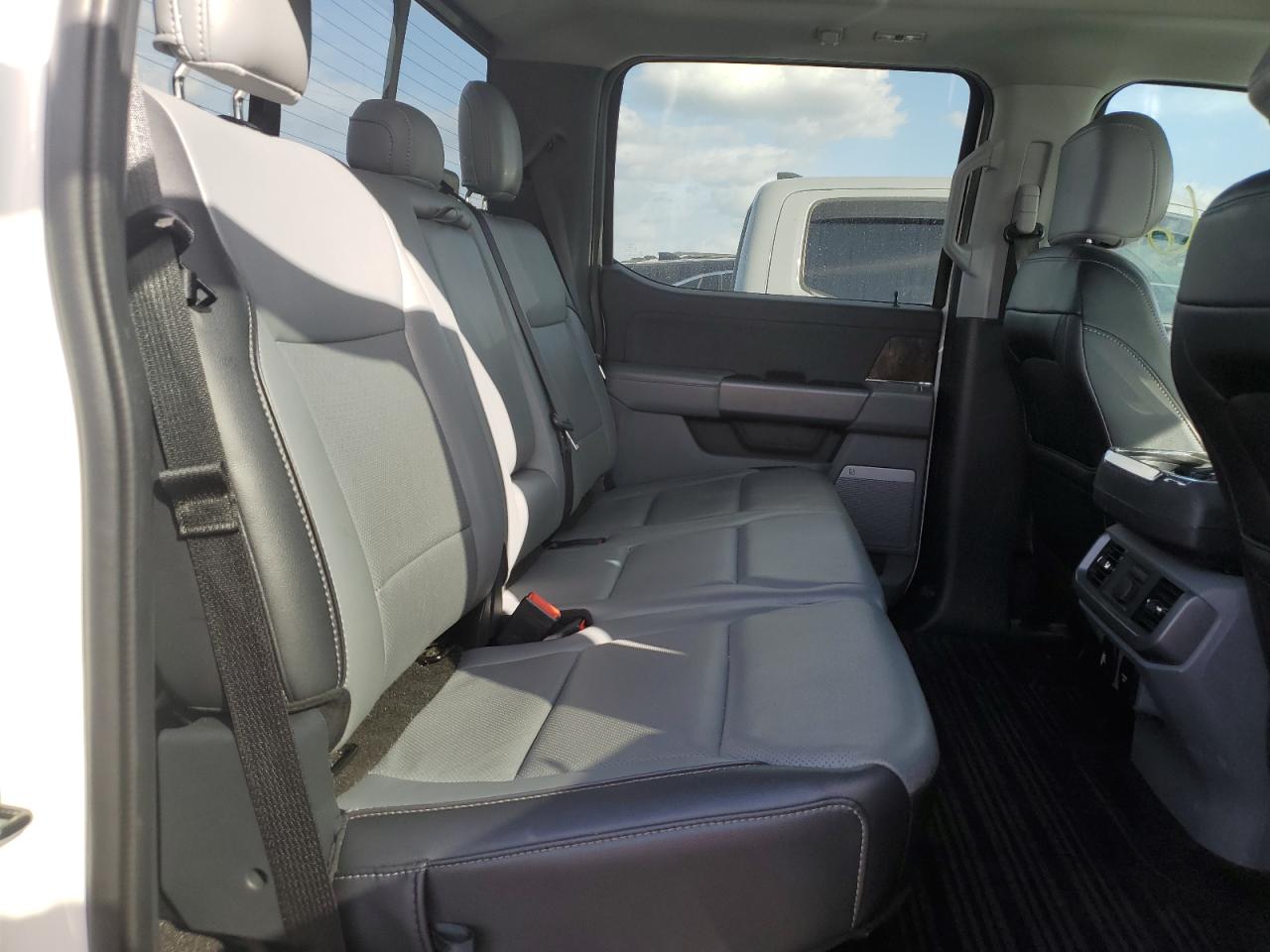 2021 Ford F-150 - Image 10