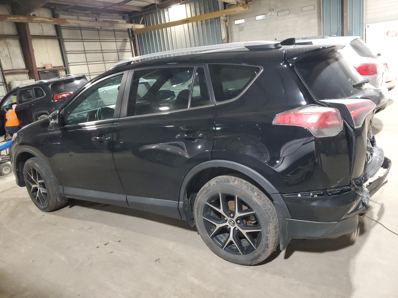 2016 Toyota RAV 4 - Image 2