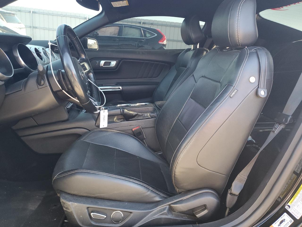 2019 Ford Mustang - Image 7