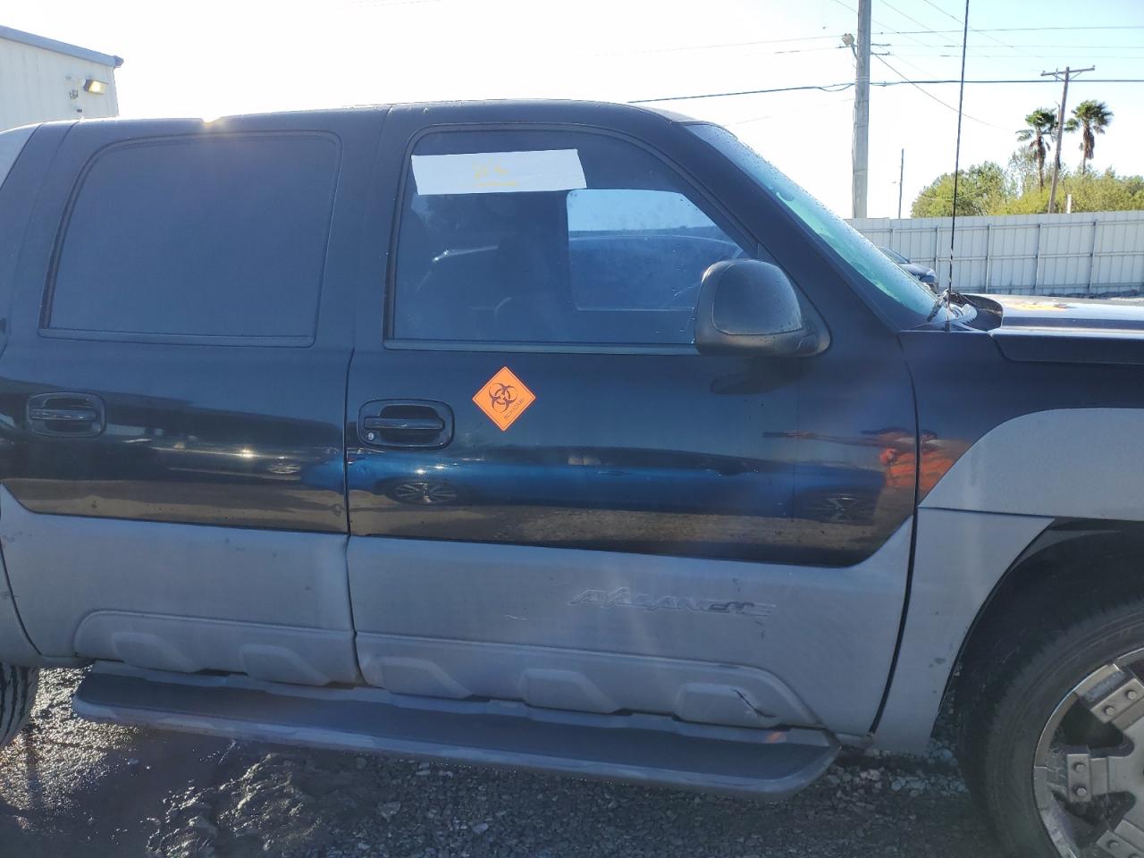 2002 Chevrolet Avalanche K1500 VIN: 3GNEK13T72G120590 Lot: 81256614