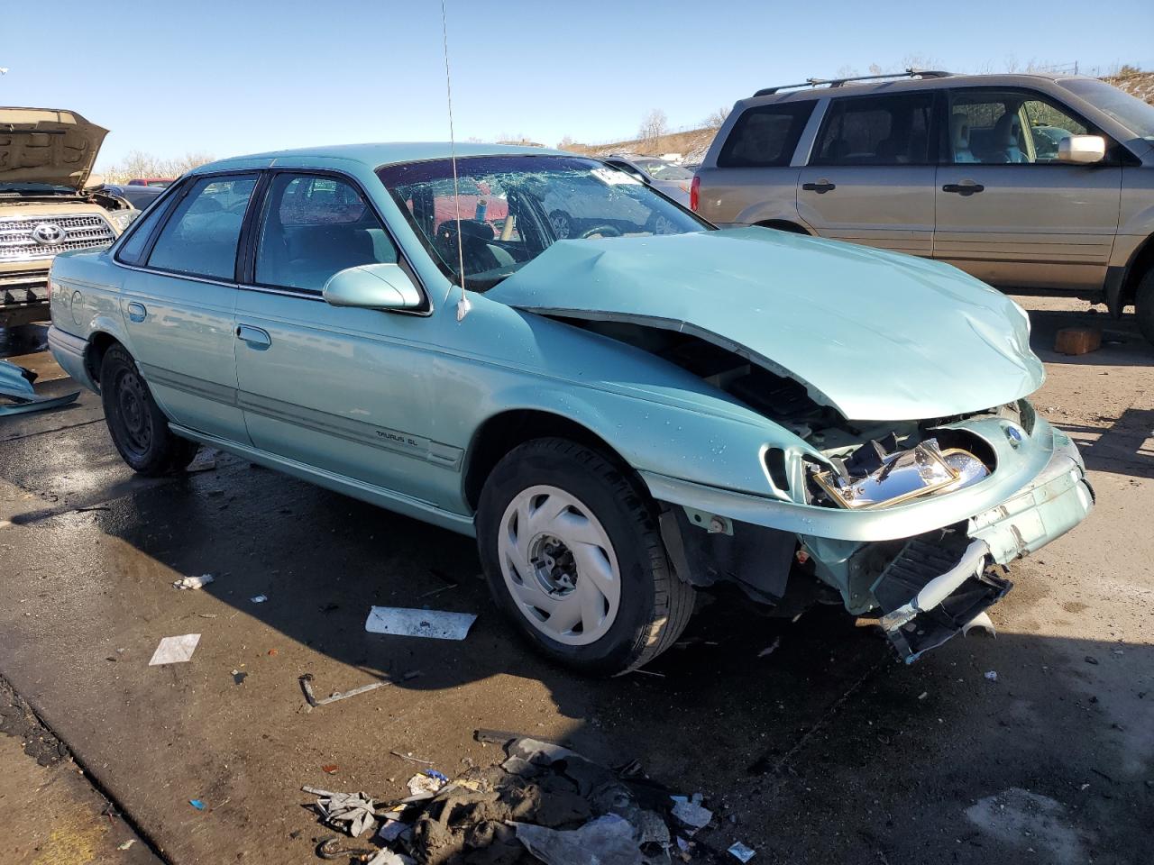 1995 Ford Taurus - Image 4