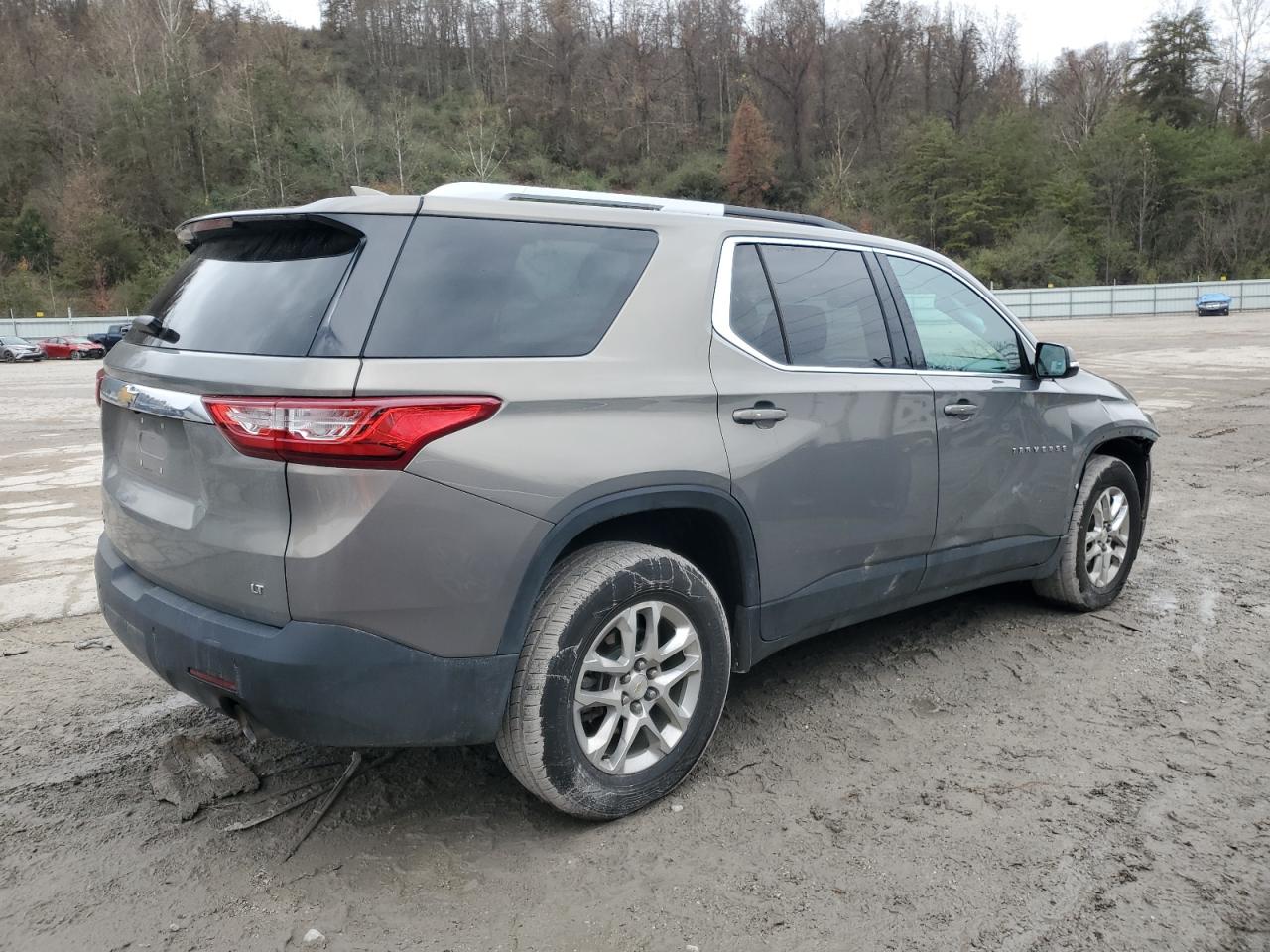 2018 Chevrolet Traverse Lt VIN: 1GNEVGKW1JJ277065 Lot: 80770674