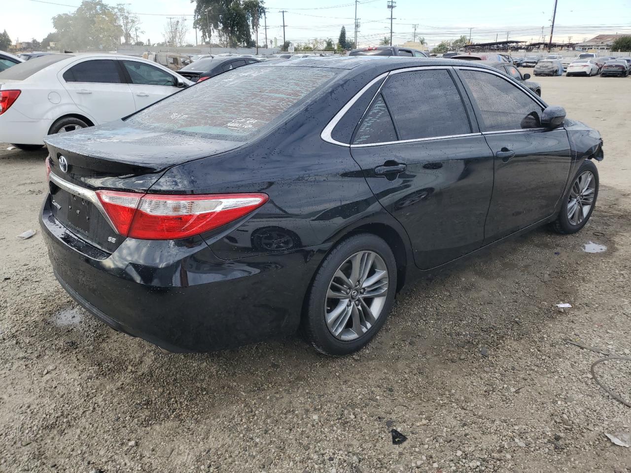 VIN 4T1BF1FK2HU299237 2017 TOYOTA CAMRY no.3