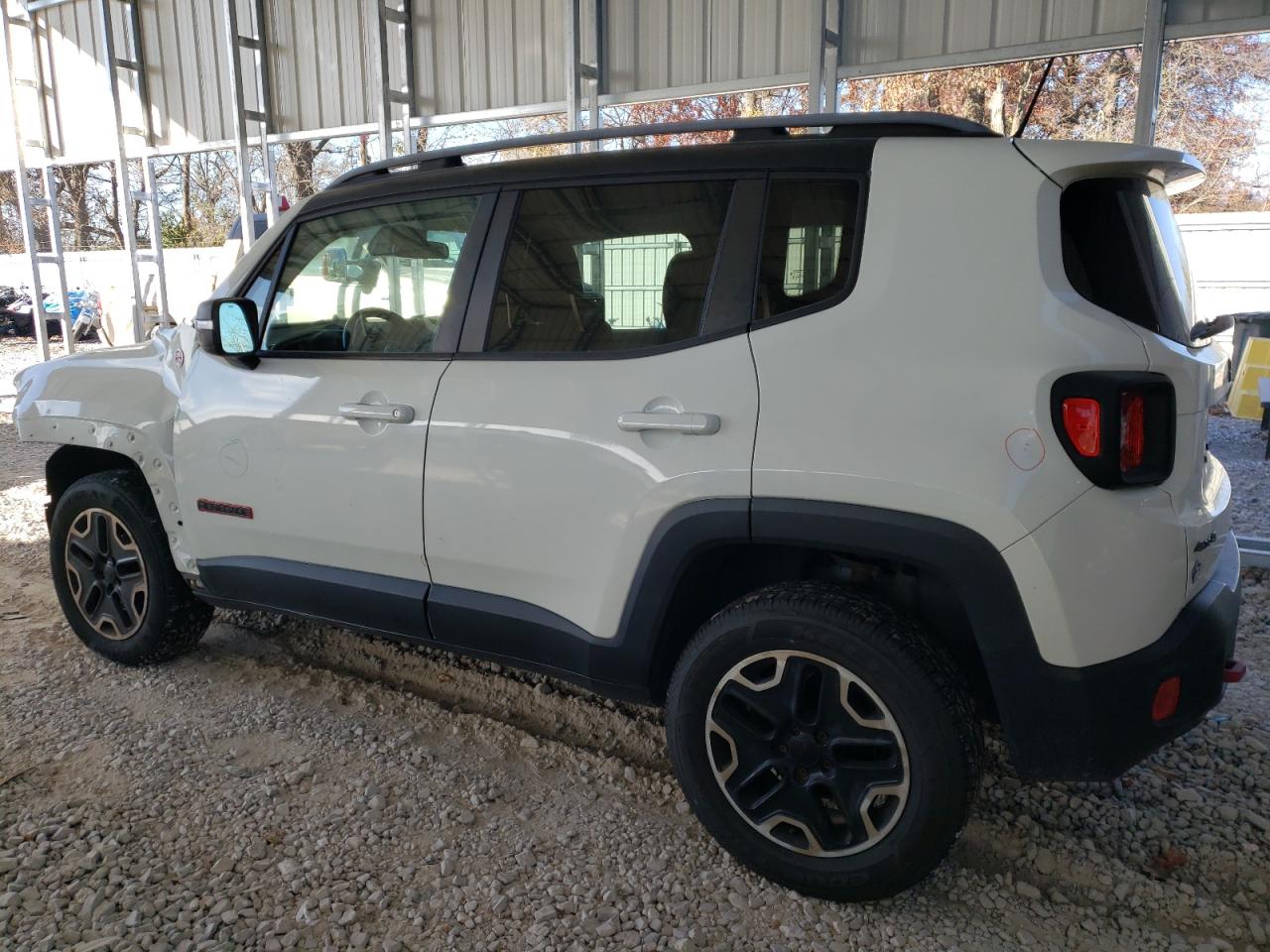 VIN ZACCJBCT7FPB46278 2015 JEEP RENEGADE no.2