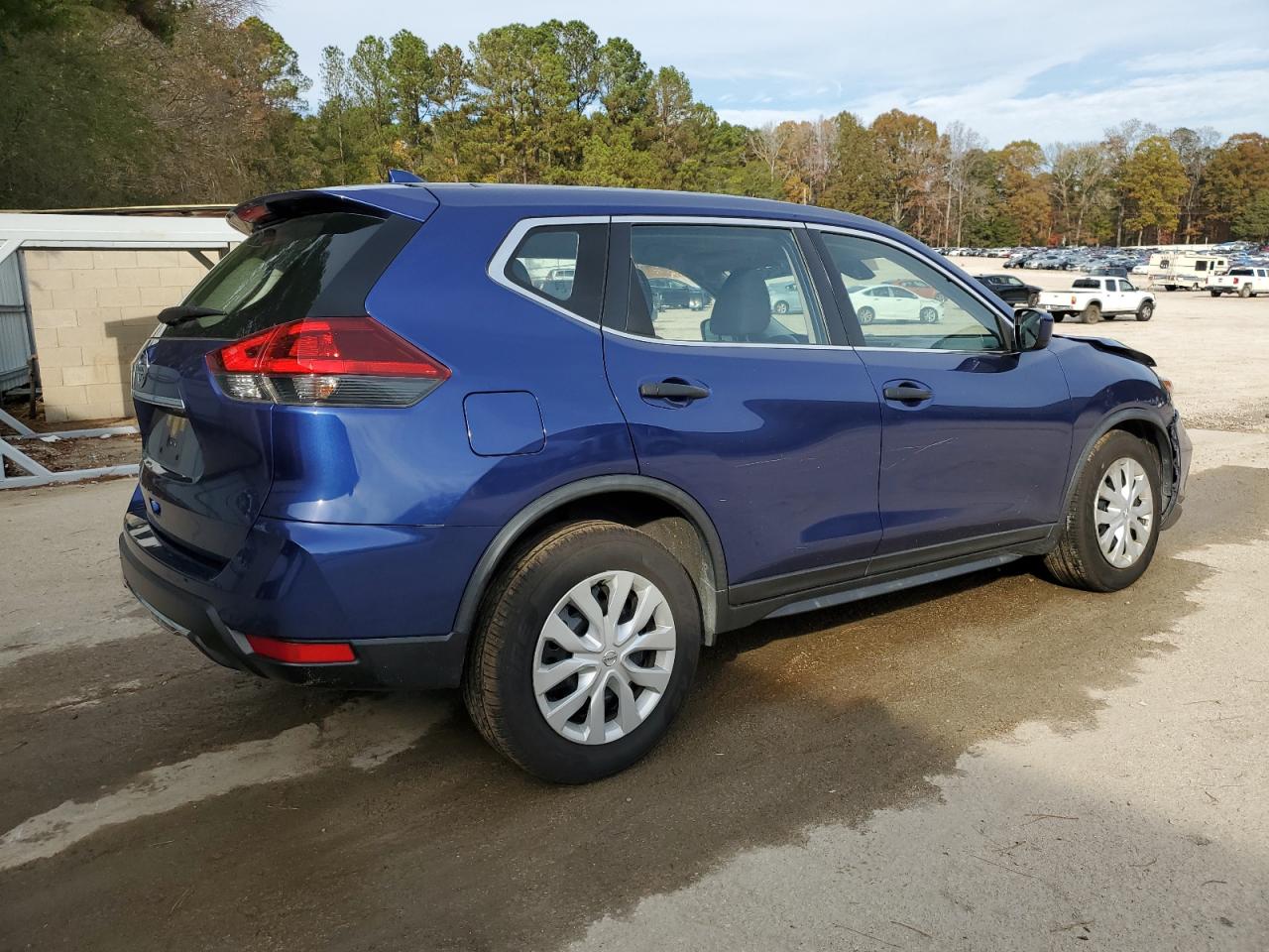 2019 Nissan Rogue - Image 3