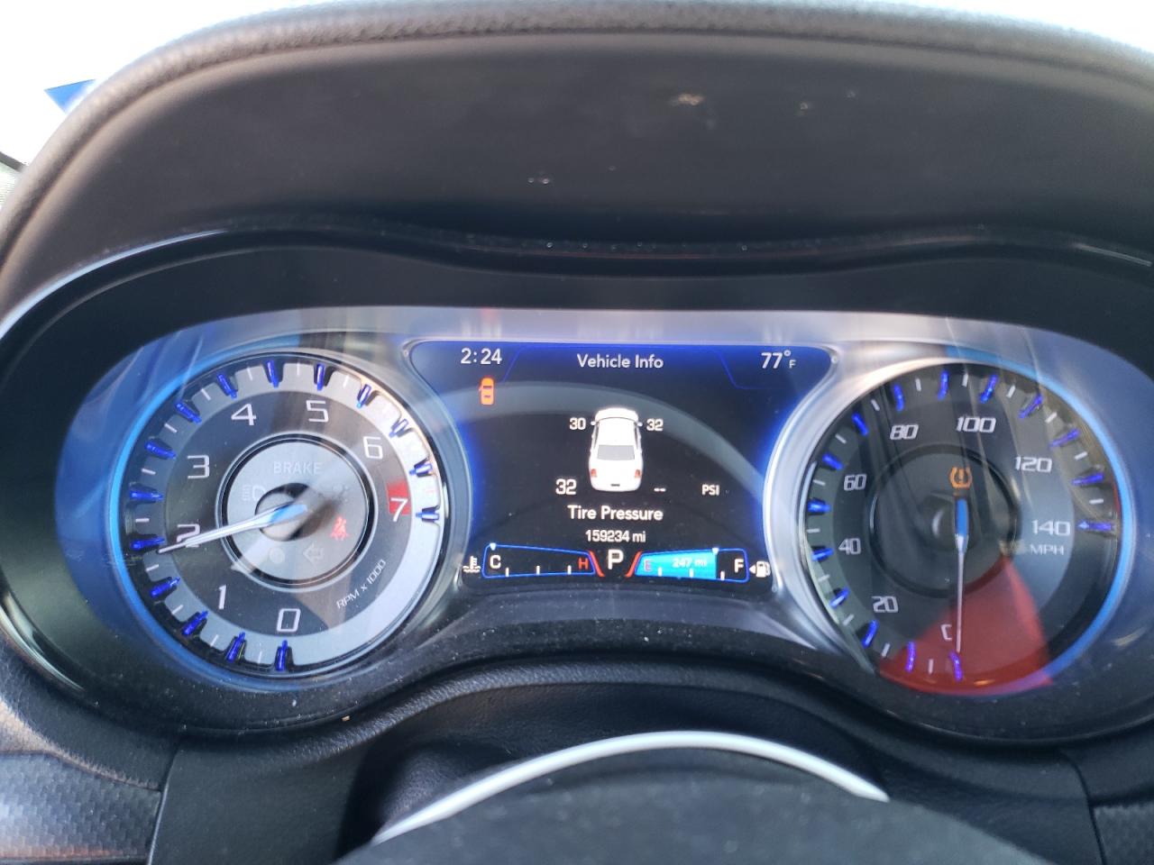 2016 Chrysler 300 - Image 9