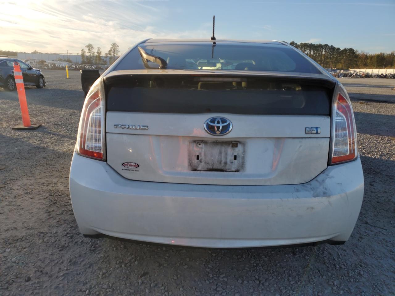 2012 Toyota Prius - Image 6
