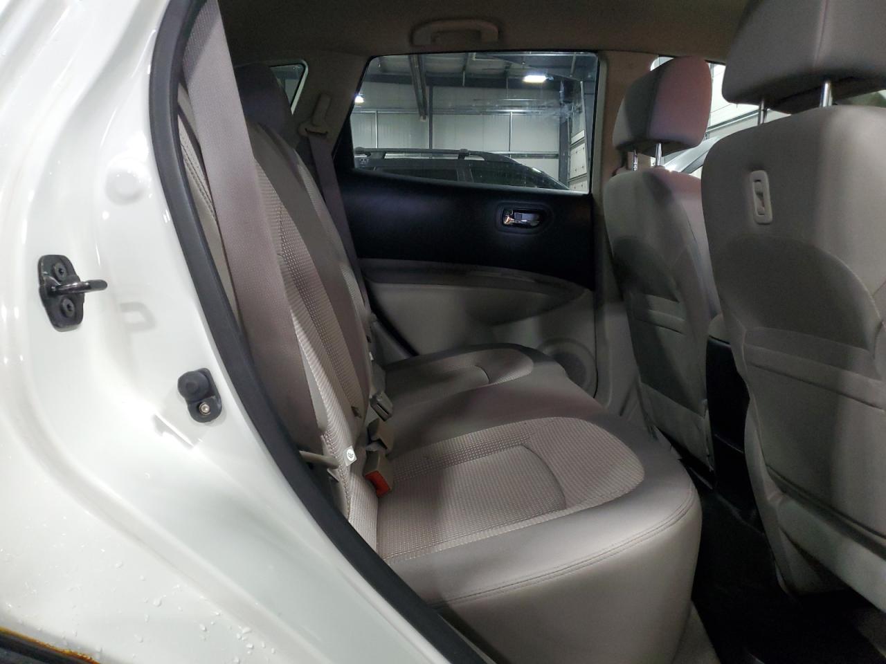 2013 Nissan Rogue - Image 11