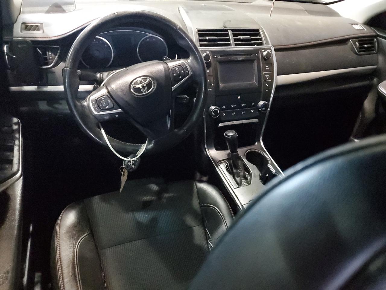 2016 Toyota Camry - Image 8