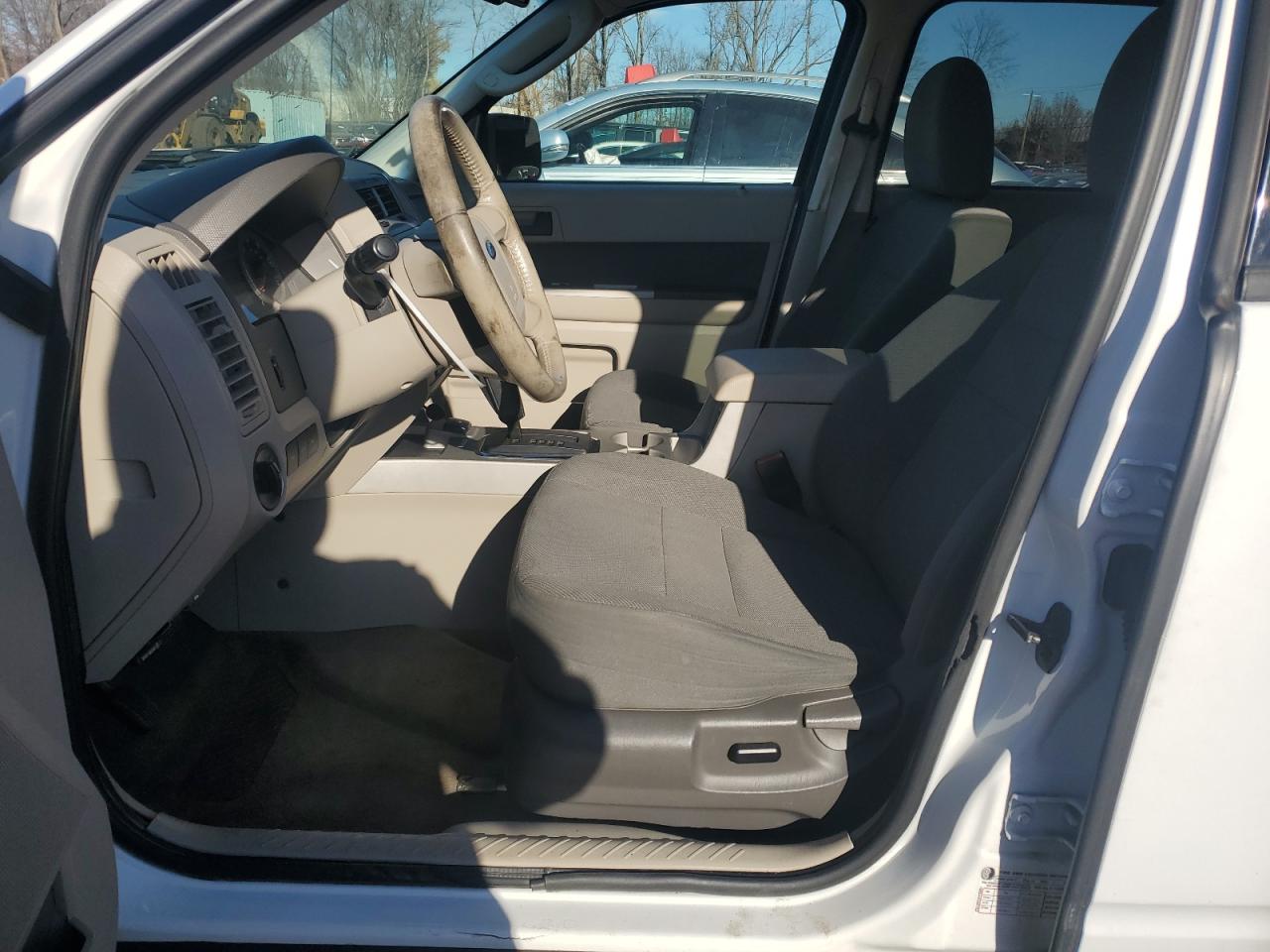 2009 Ford Escape - Image 7