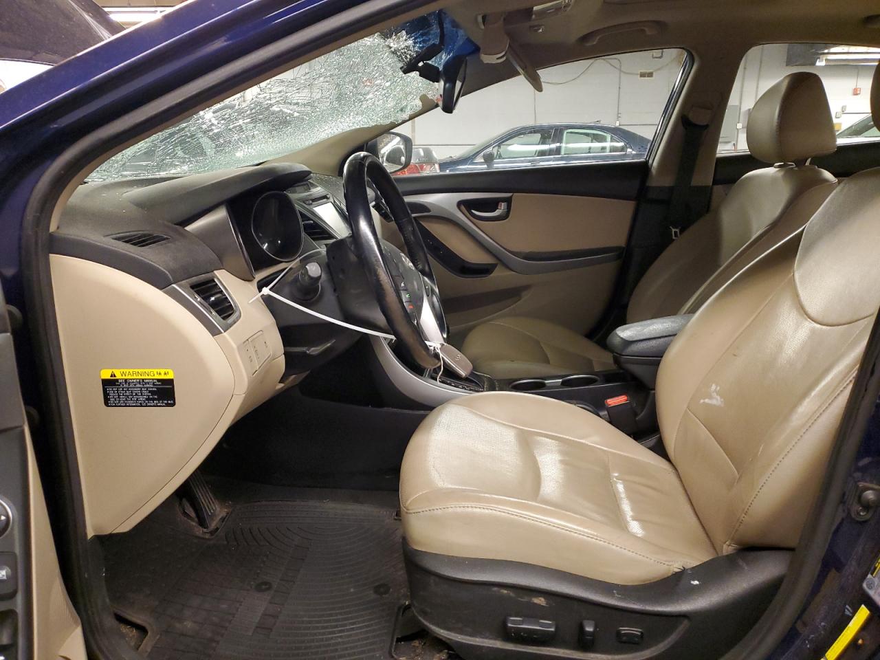 2014 Hyundai Elantra - Image 7