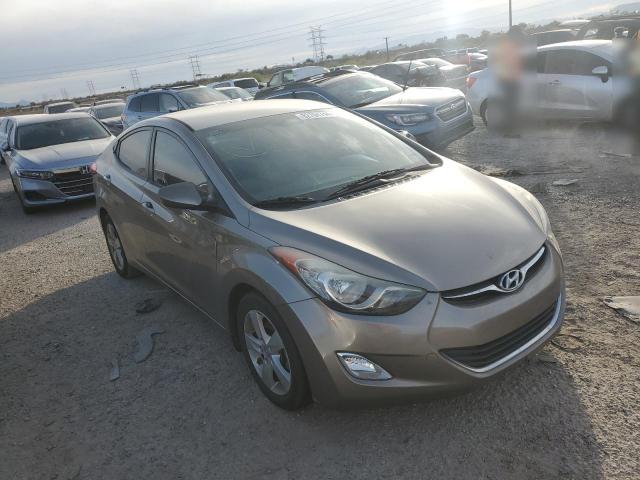 Седани HYUNDAI ELANTRA 2013 Сріблястий