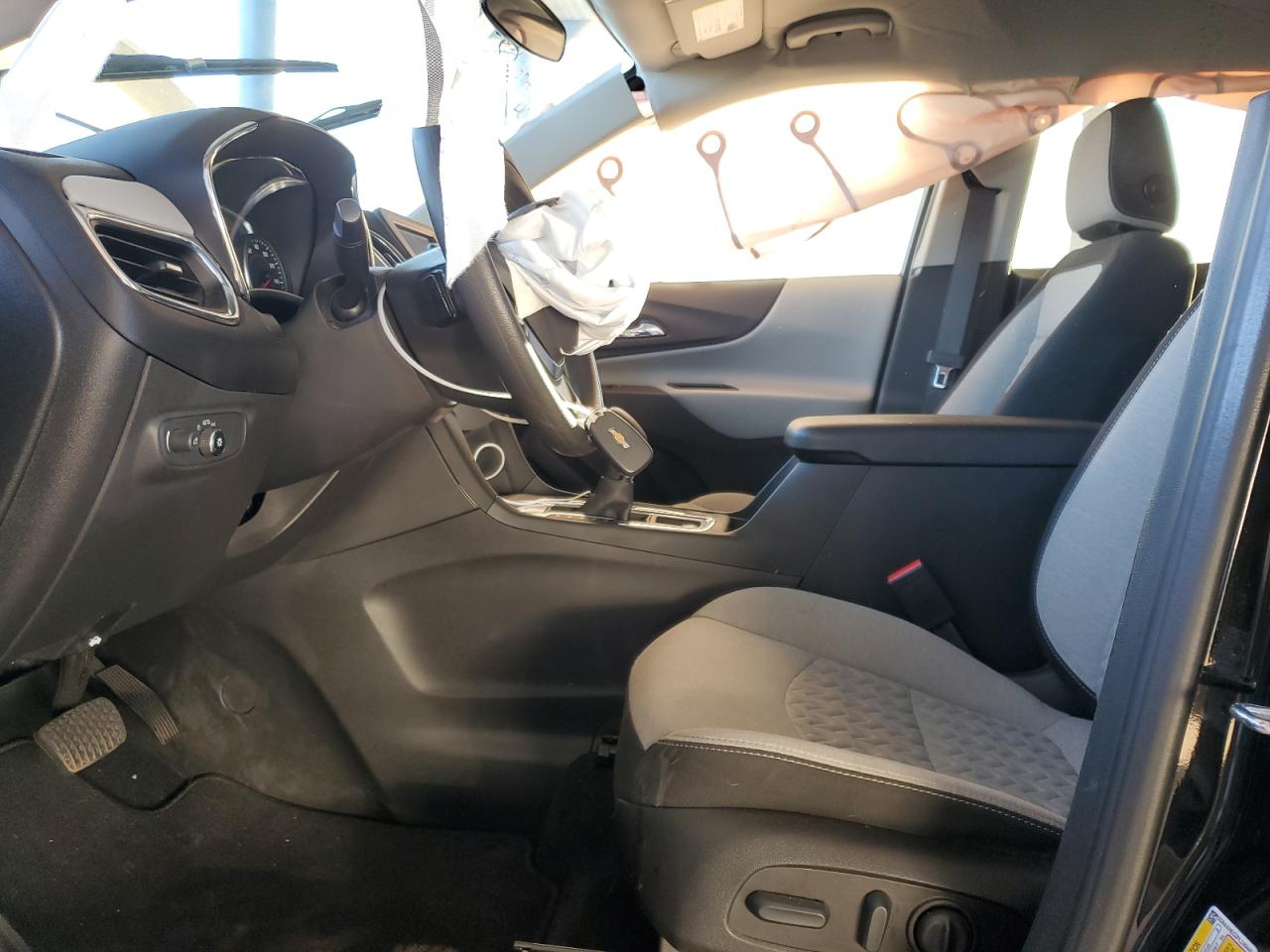 2023 Chevrolet Equinox - Image 7