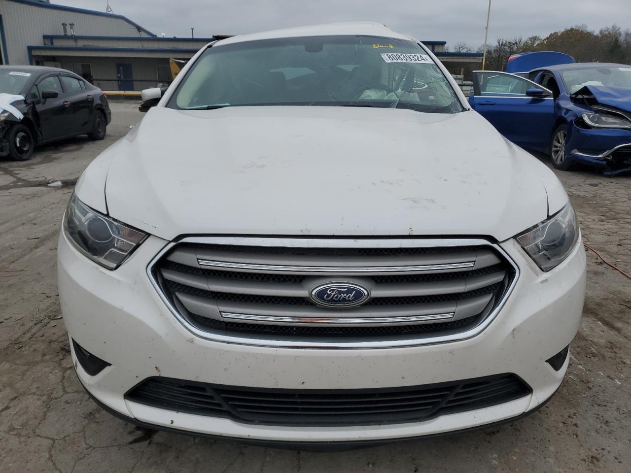 2016 Ford Taurus - Image 5