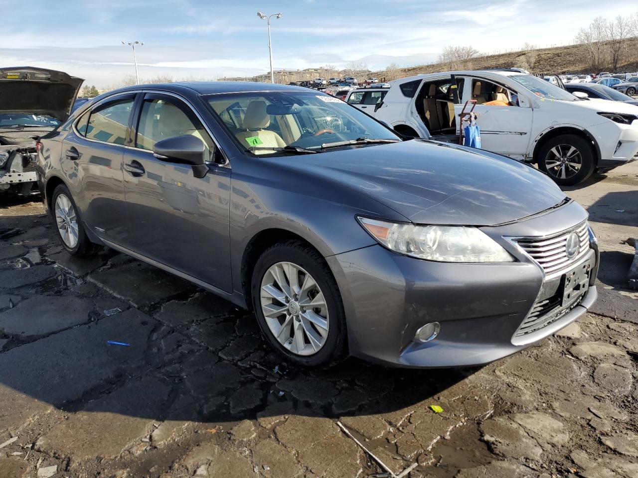 2013 Lexus ES - Image 4