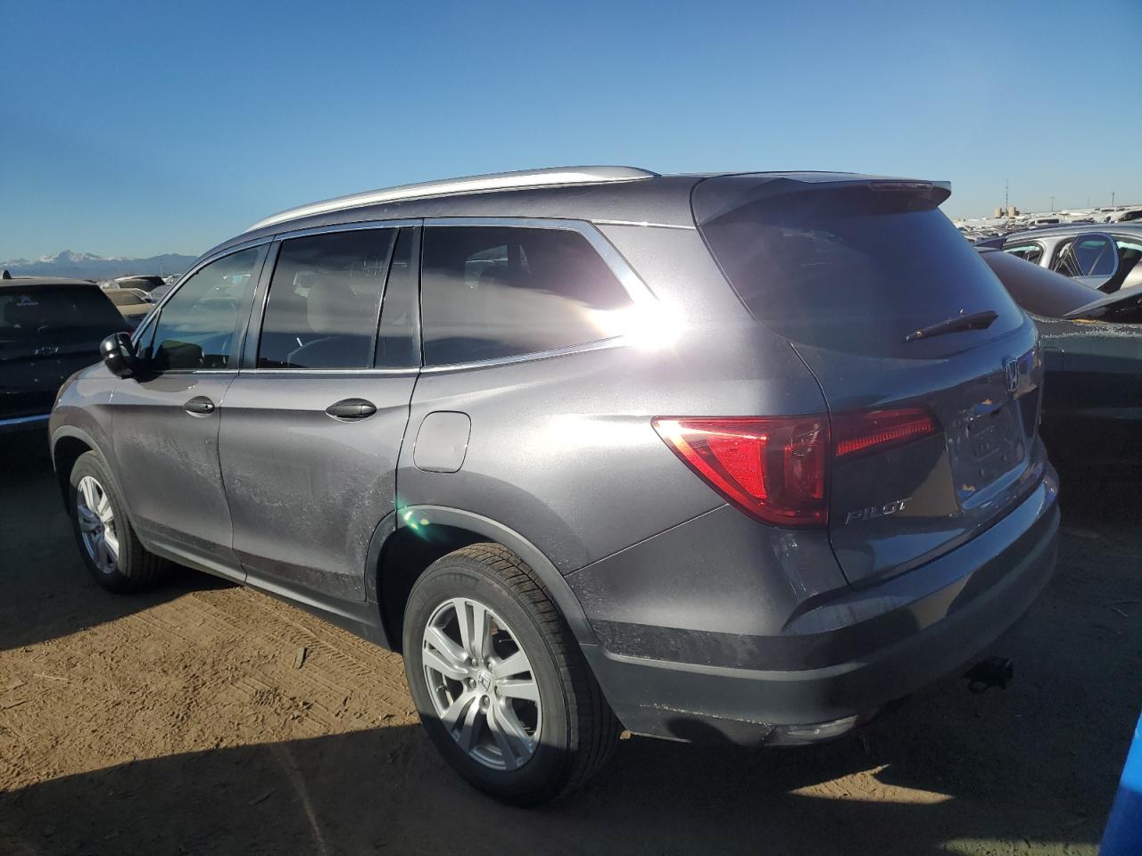 2016 Honda Pilot - Image 2