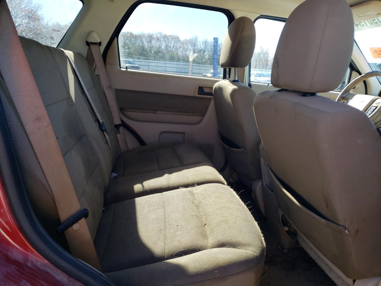 2010 Ford Escape - Image 11